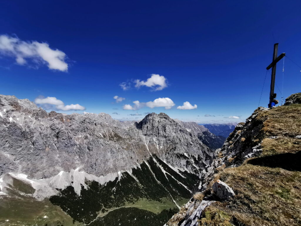 Nahe Scharnitz wandern - das Wettersteingebirge